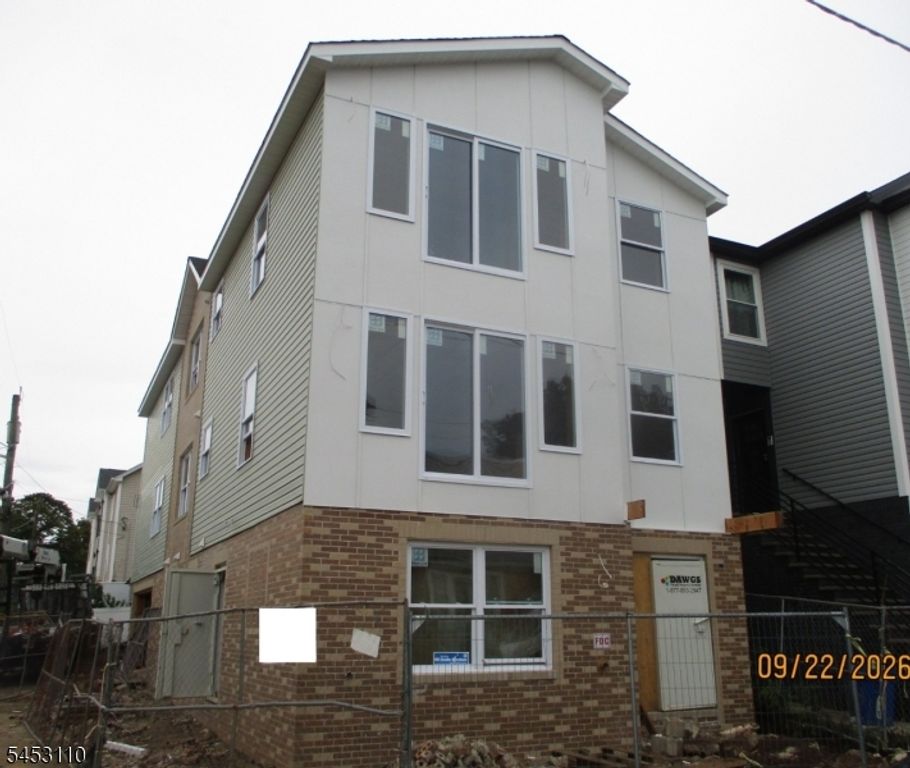 290 S 19Th St, Newark City, NJ 07103 — exterior
