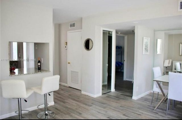 2200 NE 33rd Ave 2K, Fort Lauderdale, FL 33305