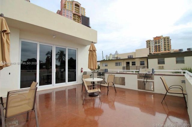 2200 NE 33rd Ave 2K, Fort Lauderdale, FL 33305