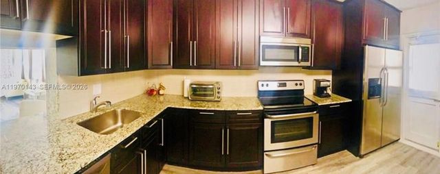 2200 NE 33rd Ave 2K, Fort Lauderdale, FL 33305