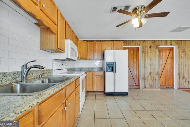 260 Arrow Point Road, Jackson, GA 30233