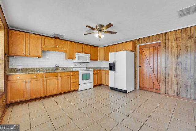 260 Arrow Point Road, Jackson, GA 30233