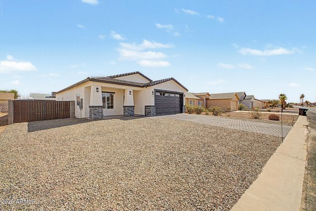 9399 W CONCORDIA Drive, Arizona City, AZ 85123
