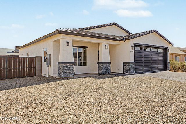 9399 W CONCORDIA Drive, Arizona City, AZ 85123