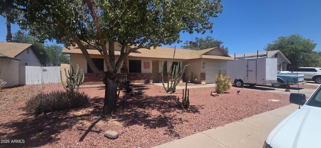 5738 E ELLIS Street, Mesa, AZ 85205