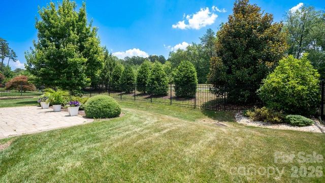 261 Stone Mountain Way, Denver, NC 28037