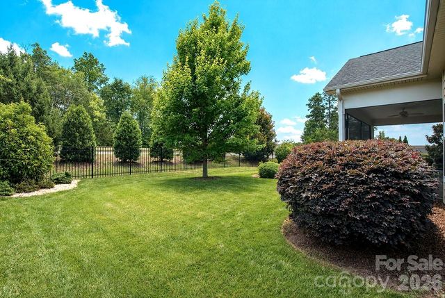 261 Stone Mountain Way, Denver, NC 28037