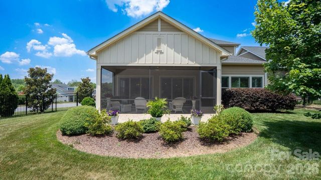 261 Stone Mountain Way, Denver, NC 28037