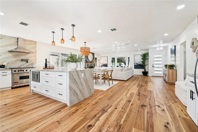 8454 Naylor Avenue, Los Angeles, CA 90045