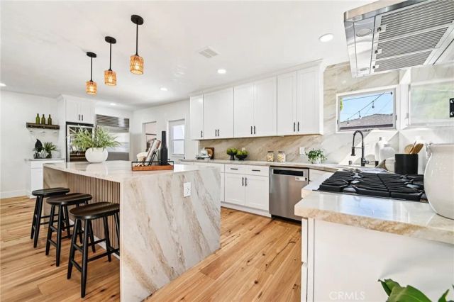 8454 Naylor Avenue, Los Angeles, CA 90045