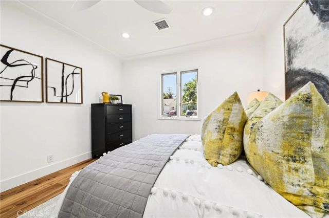 8454 Naylor Avenue, Los Angeles, CA 90045