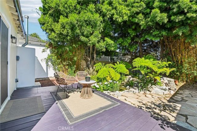 8454 Naylor Avenue, Los Angeles, CA 90045