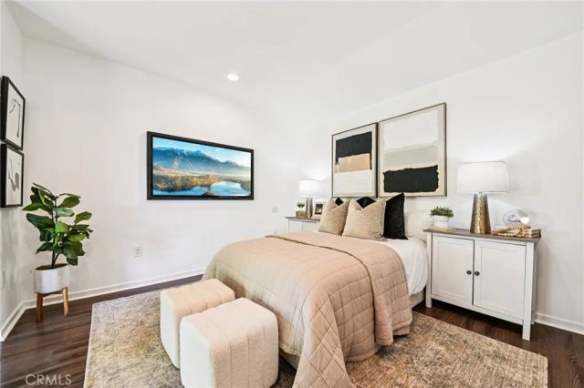 8454 Naylor Avenue, Los Angeles, CA 90045