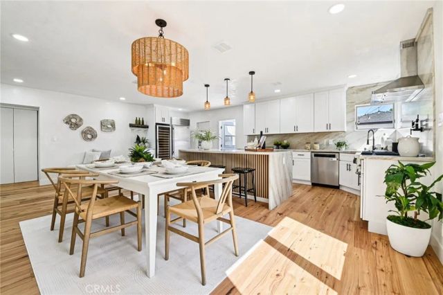 8454 Naylor Avenue, Los Angeles, CA 90045