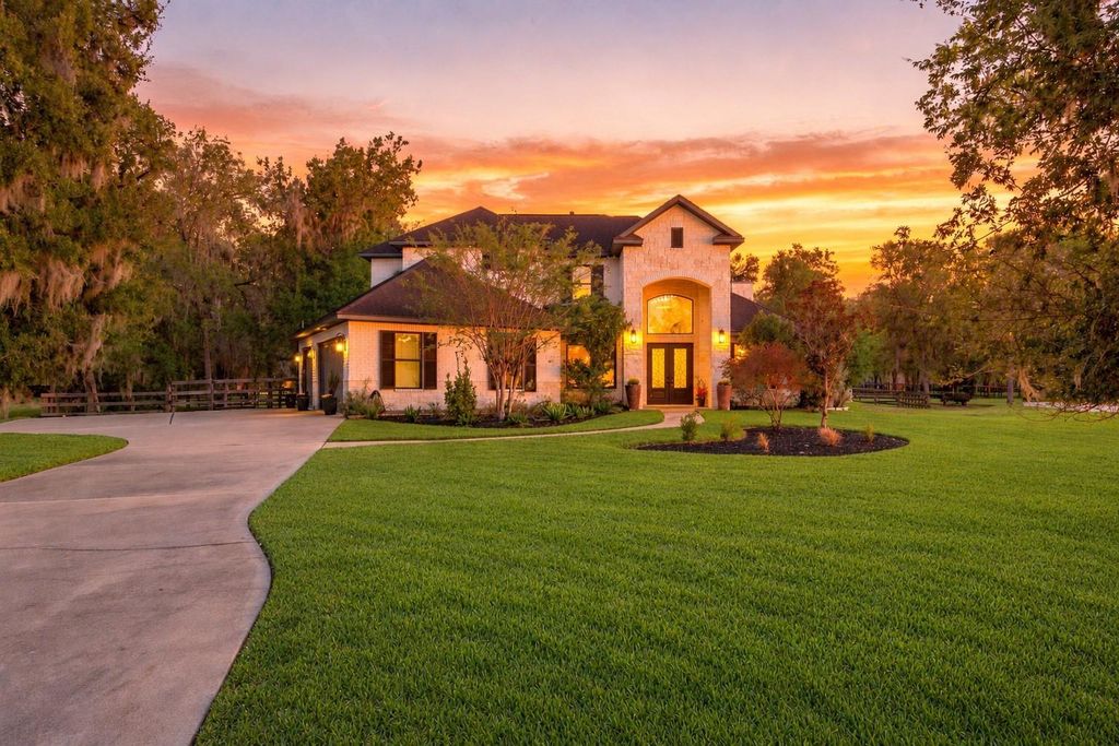 32703 Wales Circle, Fulshear, TX 77441