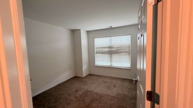 717 N Keystone Lane, Vernon Hills, IL 60061