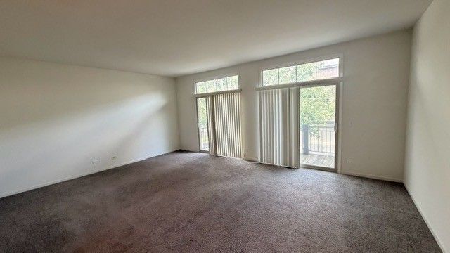 717 N Keystone Lane, Vernon Hills, IL 60061