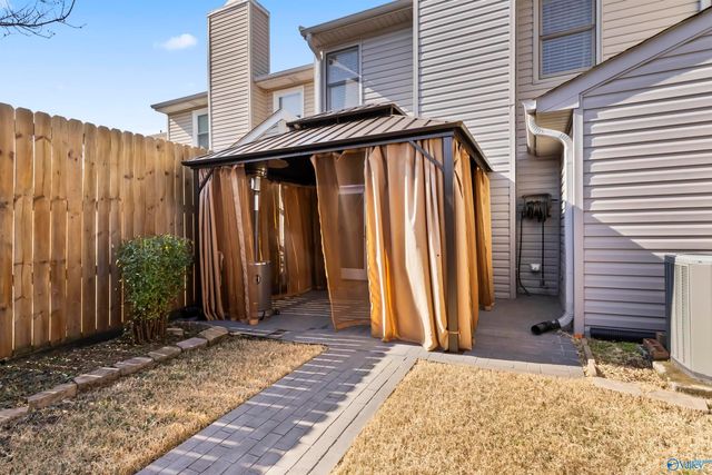 6957 Steeplechase Drive NW, Huntsville, AL 35806