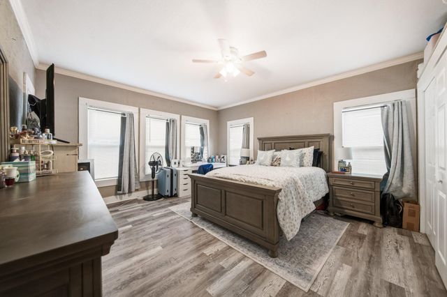 1302 20th Street 1, Huntsville, TX 77340