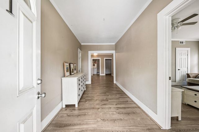 1302 20th Street 1, Huntsville, TX 77340