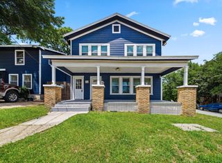 1302 20th Street 1, Huntsville, TX 77340