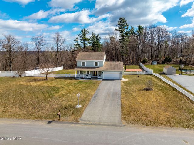 6 Joseph Court, Schaghticoke, NY 12154
