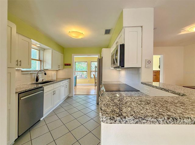 237 20TH AVENUE SE, St Petersburg, FL 33705