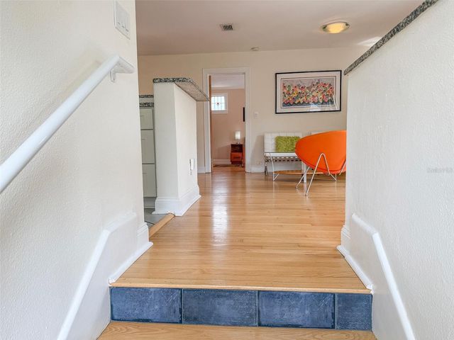 237 20TH AVENUE SE, St Petersburg, FL 33705