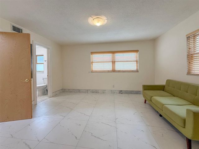 237 20TH AVENUE SE, St Petersburg, FL 33705