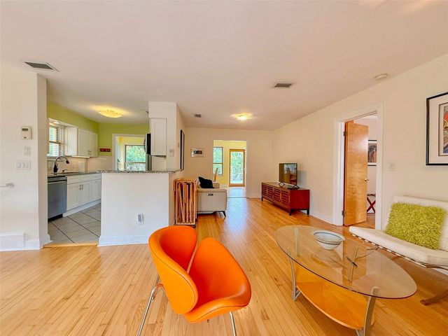 237 20TH AVENUE SE, St Petersburg, FL 33705