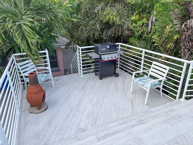 237 20TH AVENUE SE, St Petersburg, FL 33705