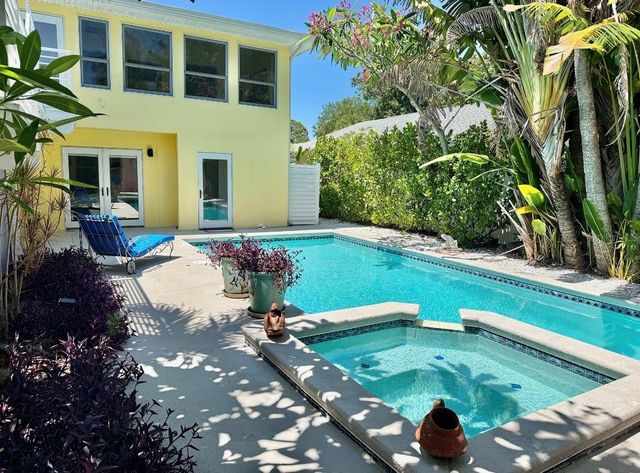 237 20TH AVENUE SE, St Petersburg, FL 33705
