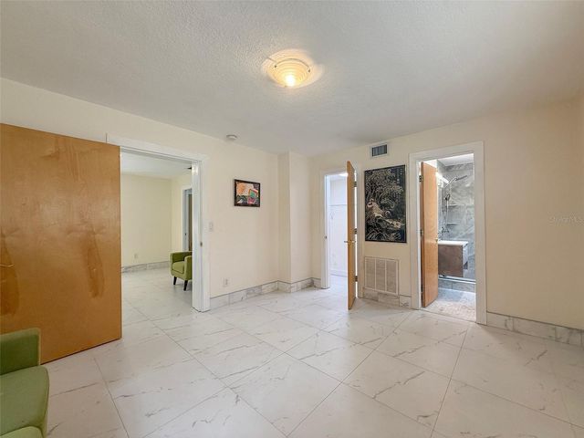 237 20TH AVENUE SE, St Petersburg, FL 33705