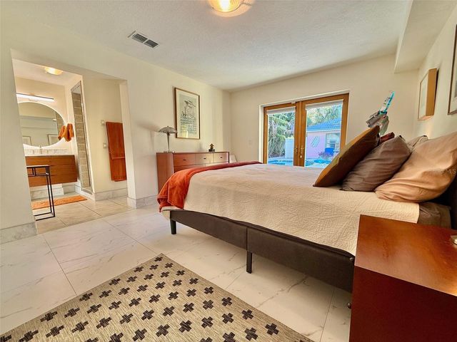 237 20TH AVENUE SE, St Petersburg, FL 33705