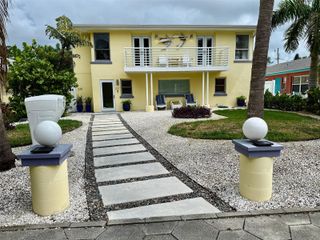 237 20TH AVENUE SE, St Petersburg, FL 33705