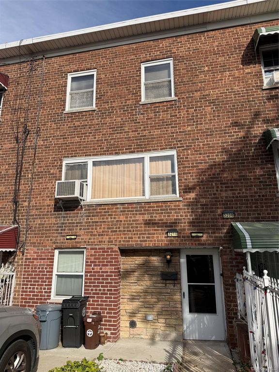 3210 Tenbroeck Avenue, Bronx, NY 10469 — exterior
