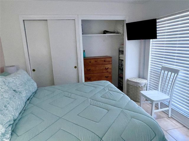 165 MEDALLION BOULEVARD H, Madeira Beach, FL 33708