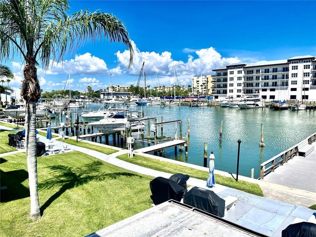 165 MEDALLION BOULEVARD H, Madeira Beach, FL 33708