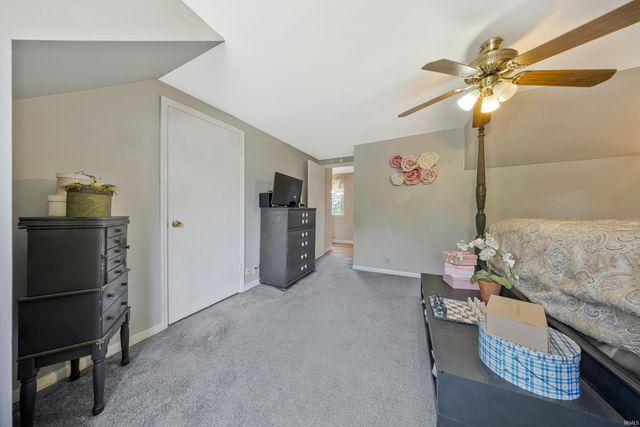 1409 Continental Drive, Evansville, IN 47715