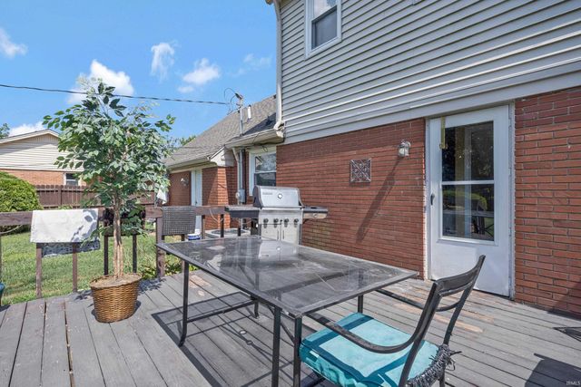 1409 Continental Drive, Evansville, IN 47715