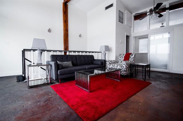 1518 Washington Avenue E, Houston, TX 77007