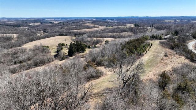N30732 Square Bluff Road, Blair, WI 54616