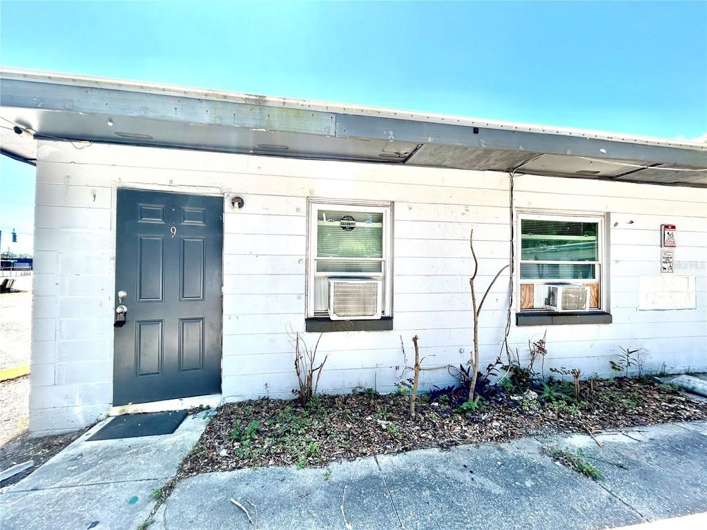 430 N CHARLES STREET 9, Daytona Beach, FL 32114