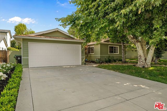23445 Sylvan Street, Woodland Hills (los Angeles), CA 91367