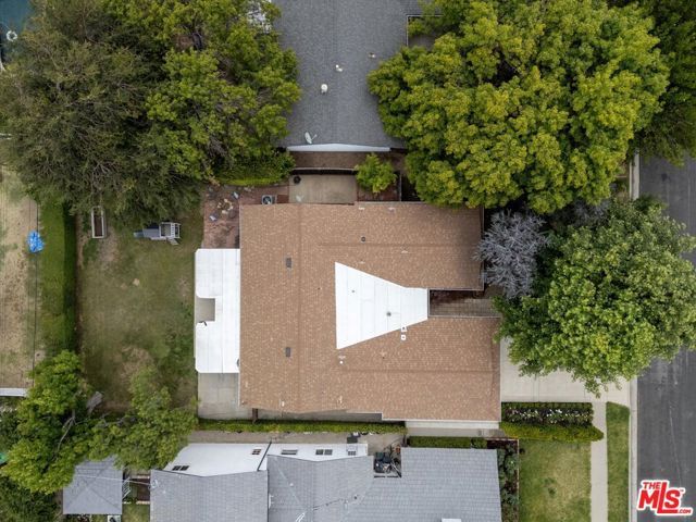 23445 Sylvan Street, Woodland Hills (los Angeles), CA 91367