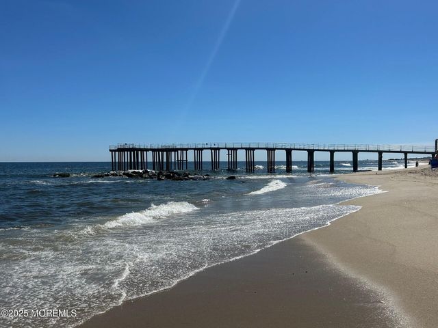 1 5th Avenue, Residence 406, Neptune City, NJ 07753