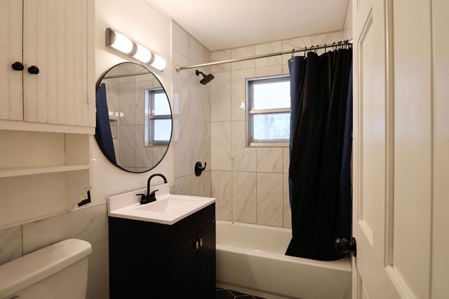 1203 Dover Dr, Salina, KS 67401