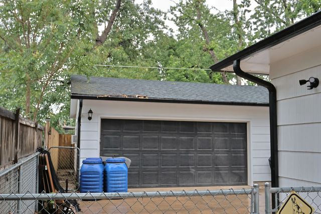 1203 Dover Dr, Salina, KS 67401