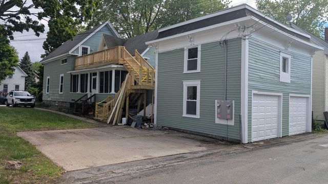 78 Pennacook Street, Manchester, NH 03104