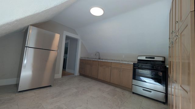 78 Pennacook Street, Manchester, NH 03104